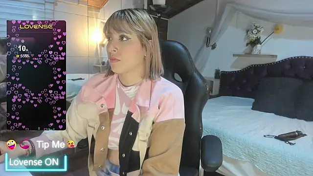 sophialyh 1 online show from 02-25-26, 12:37