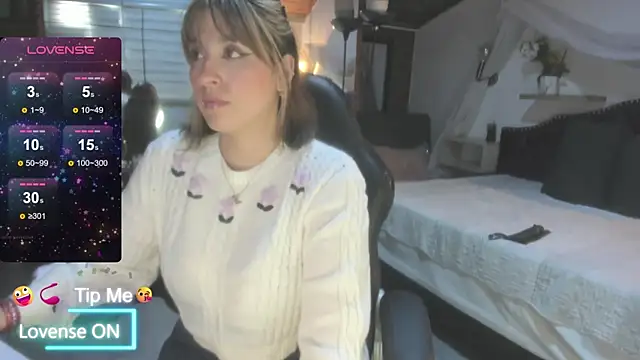 sophialyh 1 online show from 04-28-26, 03:39