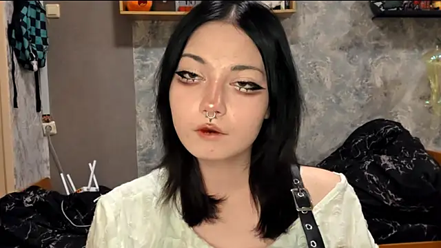 Beeping Creature online show from 11-21-25, 05:00