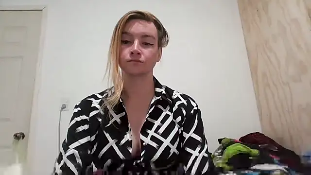 Snapshot of vagimosa chatting on 10-16-25, 08:26 vagimosa online show from 10-16-25, 08:26