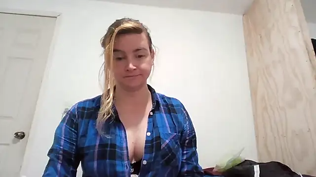 Snapshot of vagimosa chatting on 10-22-25, 10:59 vagimosa online show from 10-22-25, 10:59