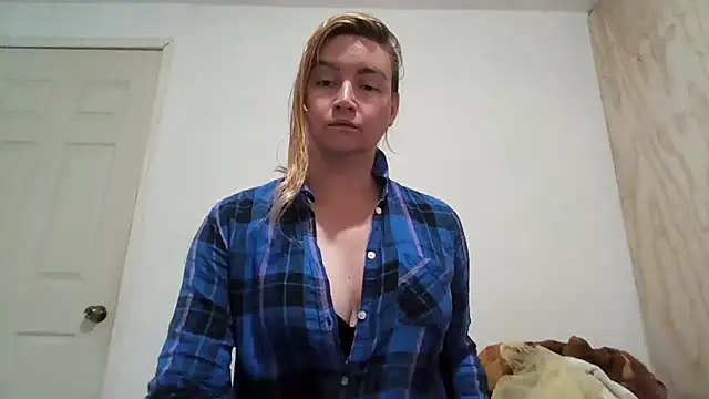 Snapshot of vagimosa chatting on 11-08-25, 04:23 vagimosa online show from 11-08-25, 04:23