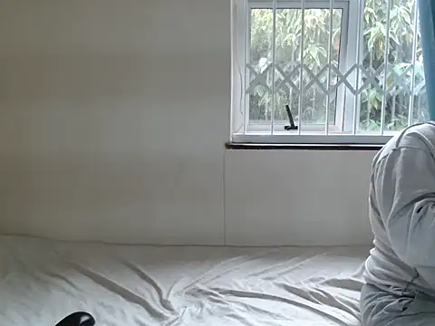 Snapshot of HornyBabe06 chatting on 10-13-25, 05:07 HornyBabe06 online show from 10-13-25, 05:07