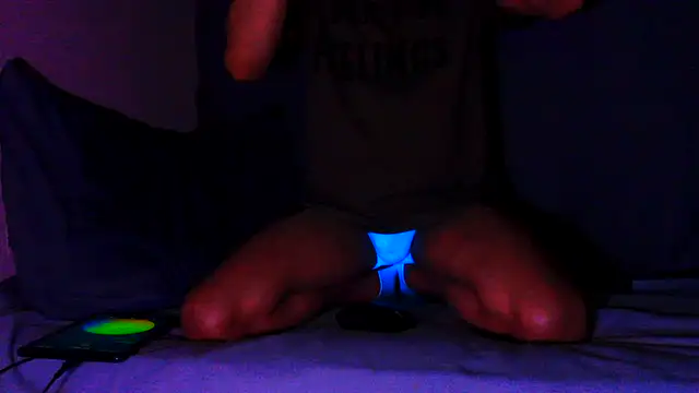 Snapshot of highinhtxx chatting on 10-19-25, 05:41 highinhtxx online show from 10-19-25, 05:41