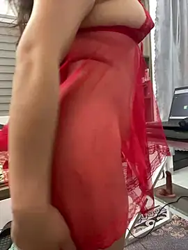 Snapshot of lee_ly chatting on 03-26-26, 02:11 lee ly online show from 03-26-26, 02:11