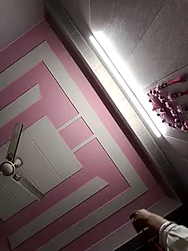 Snapshot of Tanya-905 chatting on 03-19-26, 06:34 Tanya-905 online show from 03-19-26, 06:34