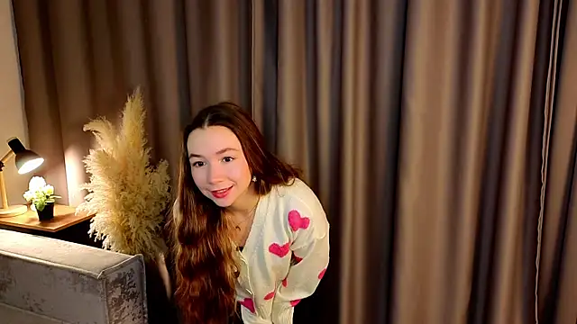 Snapshot of ReneeMartin_ chatting on 09-28-25, 07:03 ReneeMartin online show from 09-28-25, 07:03