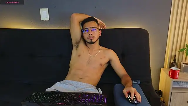 Jaybrown  1 online show from 10-04-25, 05:38