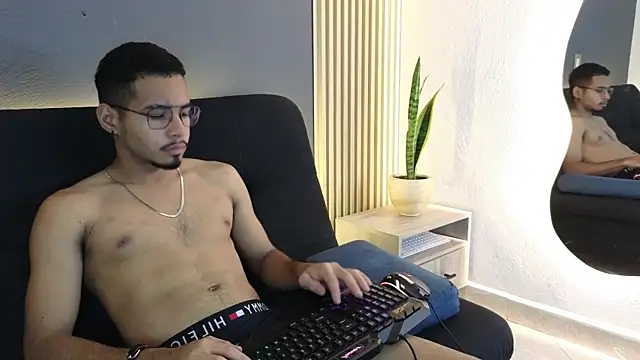 Jaybrown  1 online show from 10-11-25, 03:39