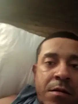 Snapshot of elpay089 chatting on 03-25-26, 03:29 elpay089 online show from 03-25-26, 03:29