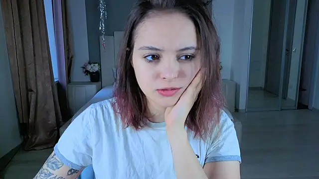  EVA GREEN online show from 10-08-25, 12:25