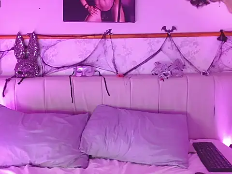 Snapshot of Sammy_Millers chatting on 10-30-25, 07:58 Sammy Millers online show from 10-30-25, 07:58