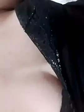 Snapshot of misteriosabb000 chatting on 10-27-25, 10:25 misteriosabb000 online show from 10-27-25, 10:25