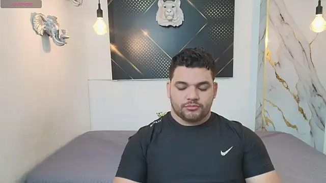 Adonis Walker online show from 11-09-25, 11:52