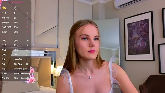 Lili Lohan online show from 11-15-25, 05:20