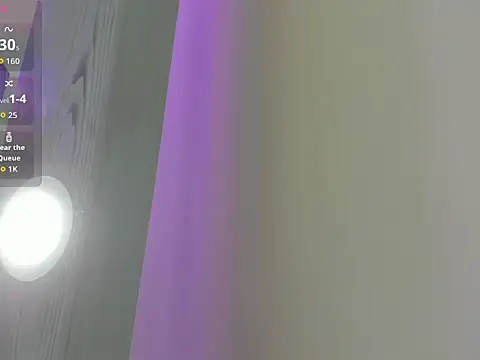 Snapshot of Hecate_Queen chatting on 10-18-25, 12:39 Hecate Queen online show from 10-18-25, 12:39