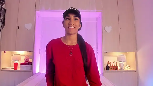 AnahiCollins online show from 10-17-25, 11:57