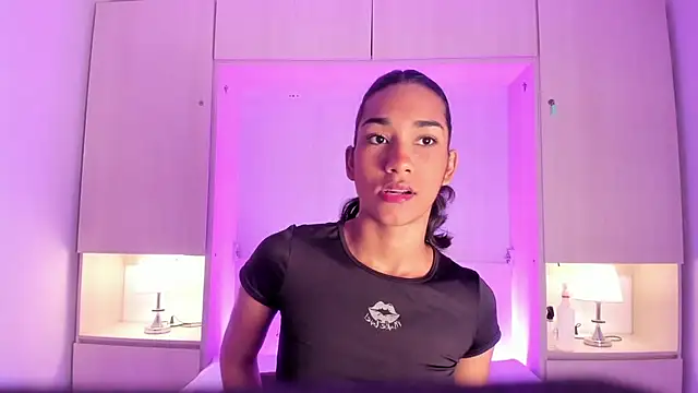 AnahiCollins online show from 05-01-26, 11:26