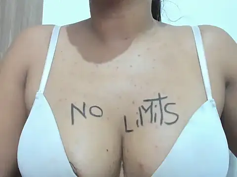 Snapshot of Valentinahot7 chatting on 10-01-25, 09:15 Valentinahot7 online show from 10-01-25, 09:15