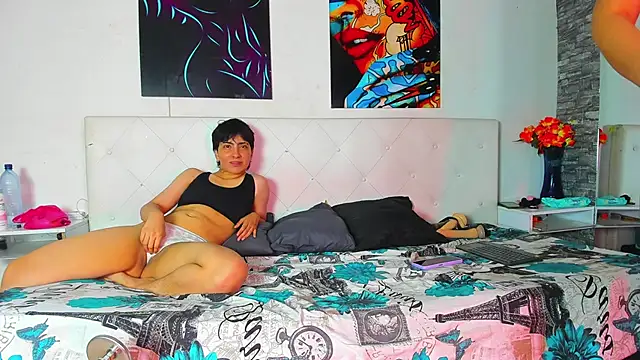 Snapshot of Arisia78Mia chatting on 10-21-25, 04:02 Arisia78Mia online show from 10-21-25, 04:02