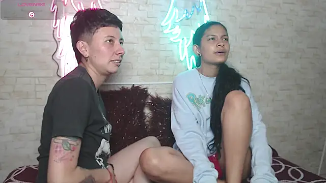 Gaby and Mei online show from 10-01-25, 04:51