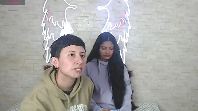 Gaby and Mei online show from 10-25-25, 04:09