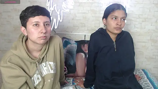 Gaby and Mei online show from 11-06-25, 03:29