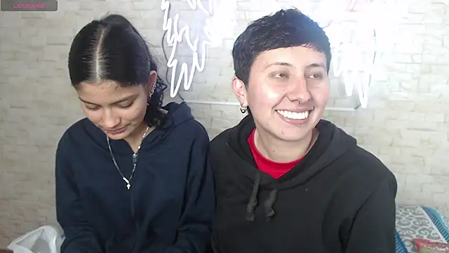 Gaby and Mei online show from 11-08-25, 03:29