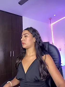 ScarletDesire  online show from 10-16-25, 07:48