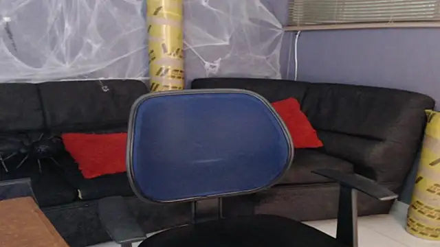 Snapshot of Kuregari_xs chatting on 11-02-25, 04:37 Kuregari xs online show from 11-02-25, 04:37