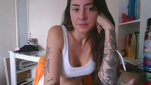 Snapshot of dandanbarr chatting on 04-16-26, 02:40 dandanbarr online show from 04-16-26, 02:40