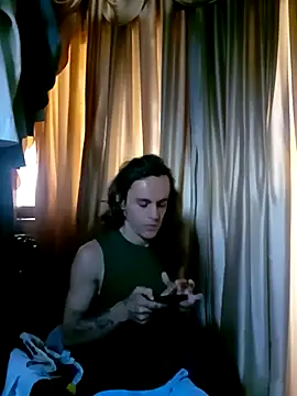 monroedelrey online show from 03-04-26, 04:13