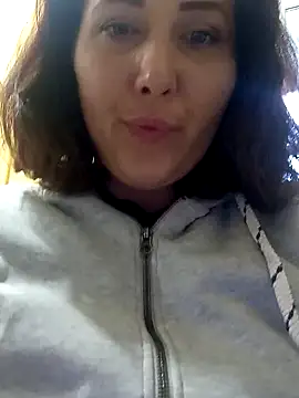 Snapshot of SeleettaNi chatting on 10-02-25, 10:55 SeleettaNi online show from 10-02-25, 10:55