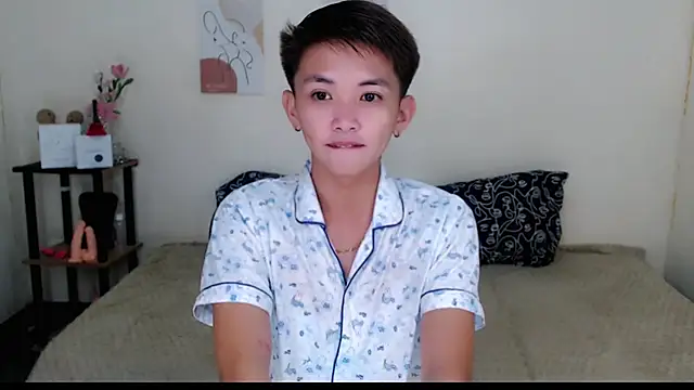 Snapshot of Wild_Prince69 chatting on 10-25-25, 11:43 Wild Prince69 online show from 10-25-25, 11:43