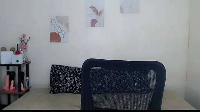 Snapshot of Wild_Prince69 chatting on 10-30-25, 11:49 Wild Prince69 online show from 10-30-25, 11:49