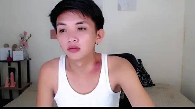 Snapshot of Wild_Prince69 chatting on 11-10-25, 11:15 Wild Prince69 online show from 11-10-25, 11:15