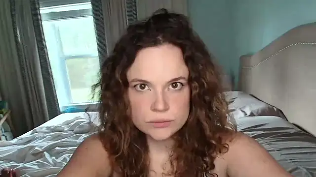 Snapshot of ClaireZX chatting on 10-06-25, 08:50 ClaireZX online show from 10-06-25, 08:50