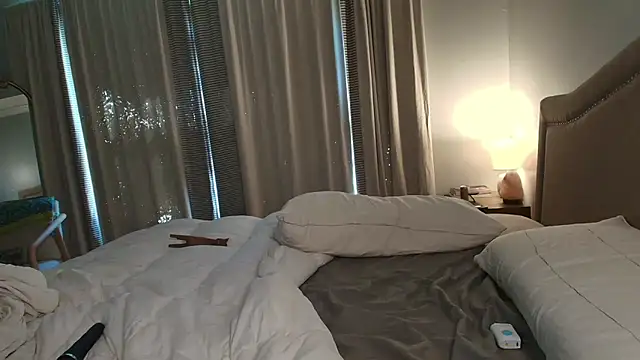 Snapshot of ClaireZX chatting on 10-14-25, 07:58 ClaireZX online show from 10-14-25, 07:58