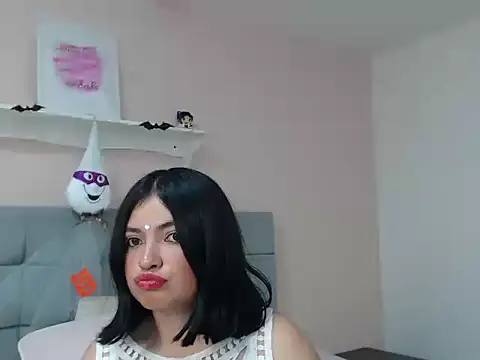 Snapshot of Wandaa- chatting on 11-04-25, 04:11 Wandaa- online show from 11-04-25, 04:11