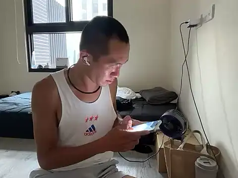 Snapshot of mrcaiziv chatting on 10-14-25, 06:03 mrcaiziv online show from 10-14-25, 06:03