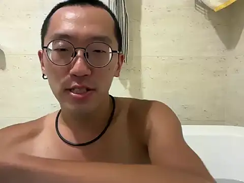 Snapshot of mrcaiziv chatting on 10-22-25, 04:29 mrcaiziv online show from 10-22-25, 04:29