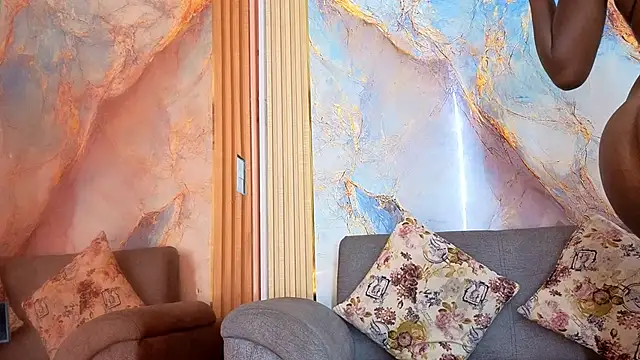 Snapshot of Nahomy_Smiths_aws chatting on 10-21-25, 09:37 Nahomy Smiths aws online show from 10-21-25, 09:37