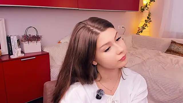 Snapshot of MondoNeko chatting on 10-09-25, 07:17 MondoNeko online show from 10-09-25, 07:17