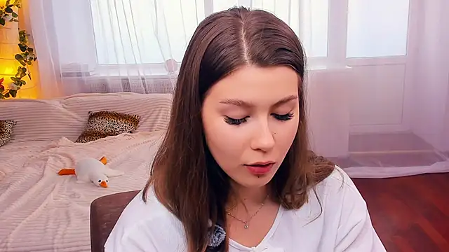 Snapshot of MondoNeko chatting on 10-10-25, 07:18 MondoNeko online show from 10-10-25, 07:18