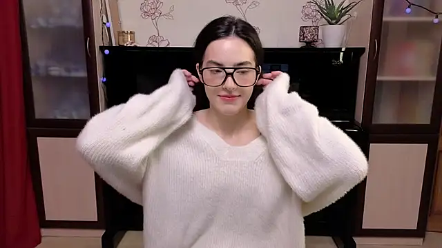 Snapshot of di_moon chatting on 10-03-25, 02:25 di moon online show from 10-03-25, 02:25