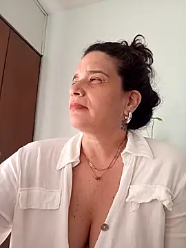 MoritaSalvaj online show from 10-04-25, 02:26