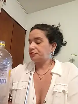 MoritaSalvaj online show from 10-05-25, 02:32