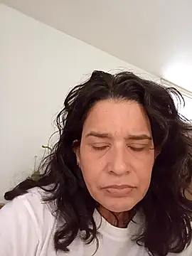 MoritaSalvaj online show from 10-13-25, 04:18