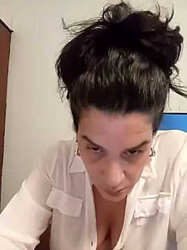 MoritaSalvaj online show from 11-02-25, 02:03