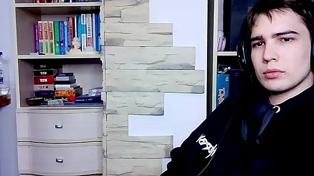  Chris Next Door  online show from 10-06-25, 02:14